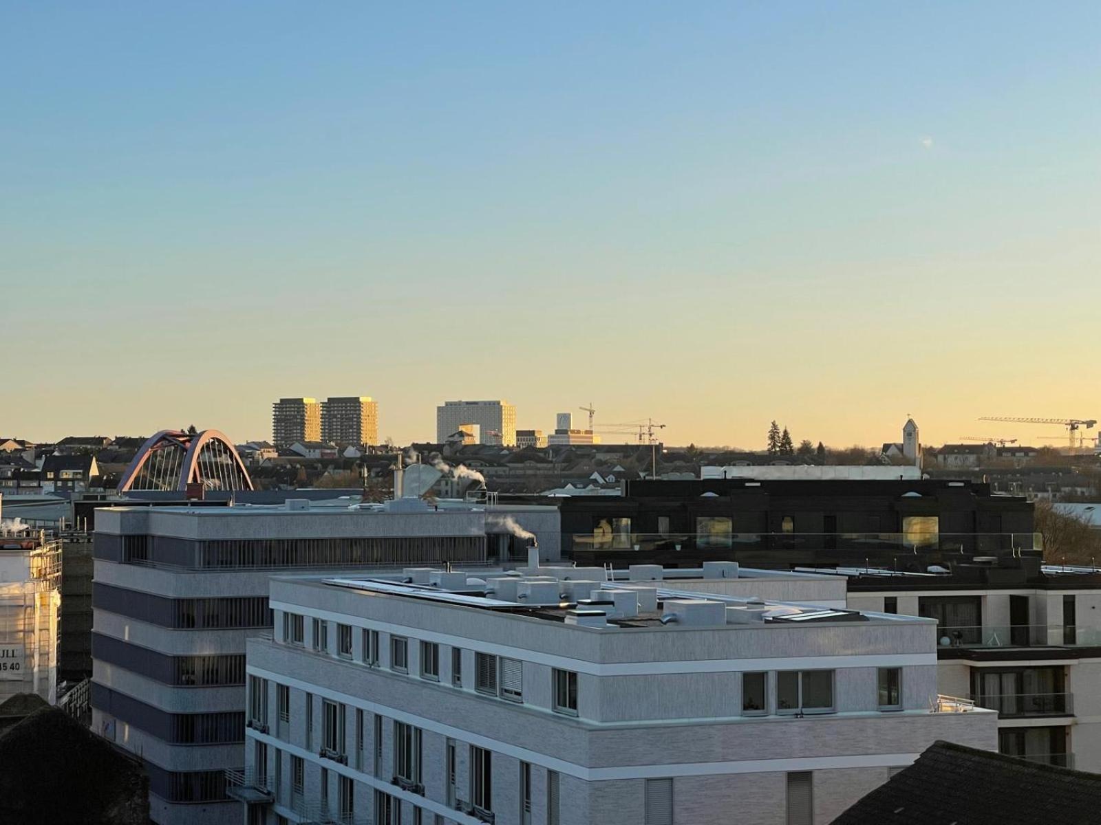Ferienwohnung Lux Penthouse - Office, Terrace, Gym & Parking Luxemburg Exterior foto