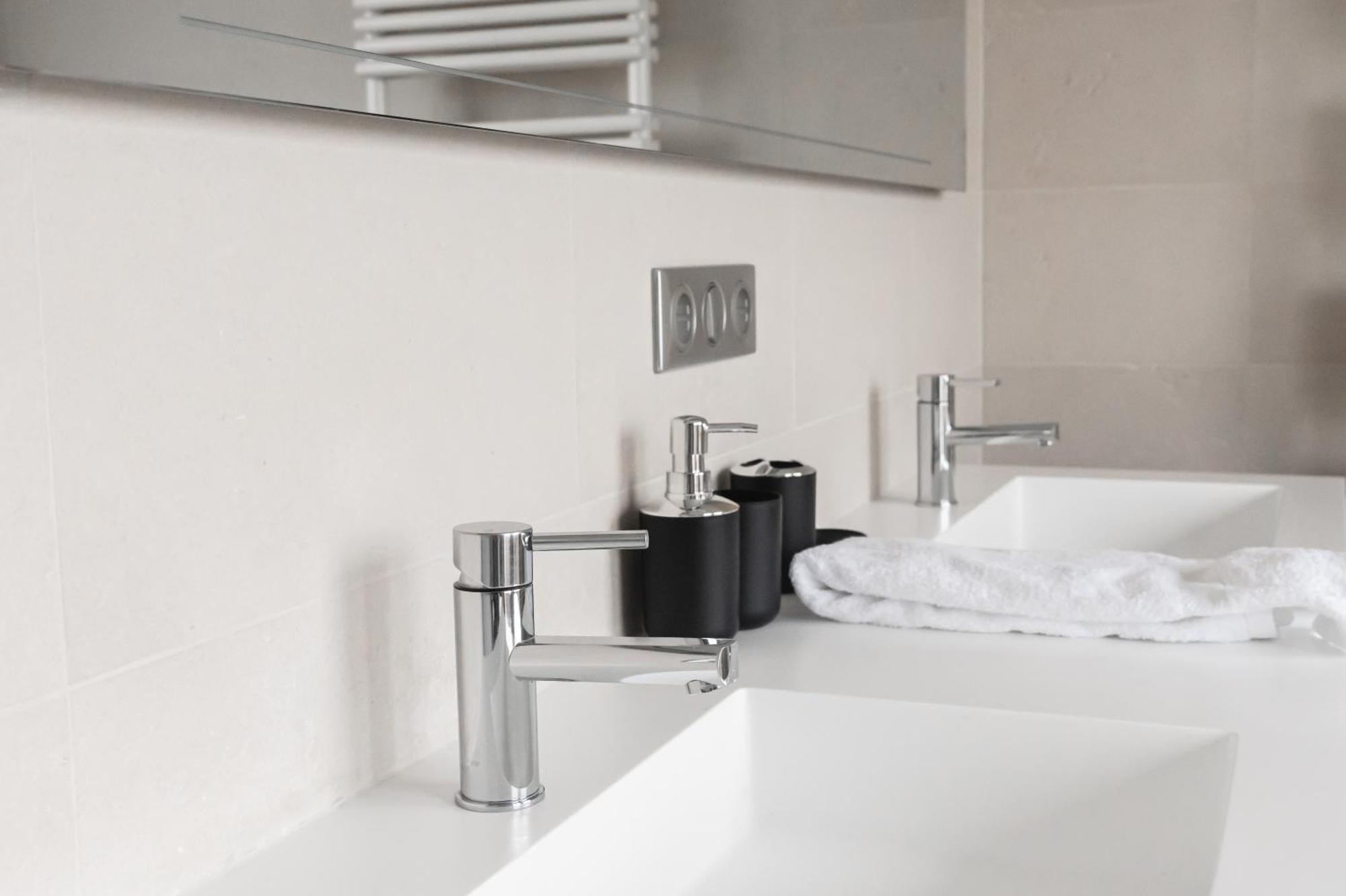 Ferienwohnung Lux Penthouse - Office, Terrace, Gym & Parking Luxemburg Exterior foto