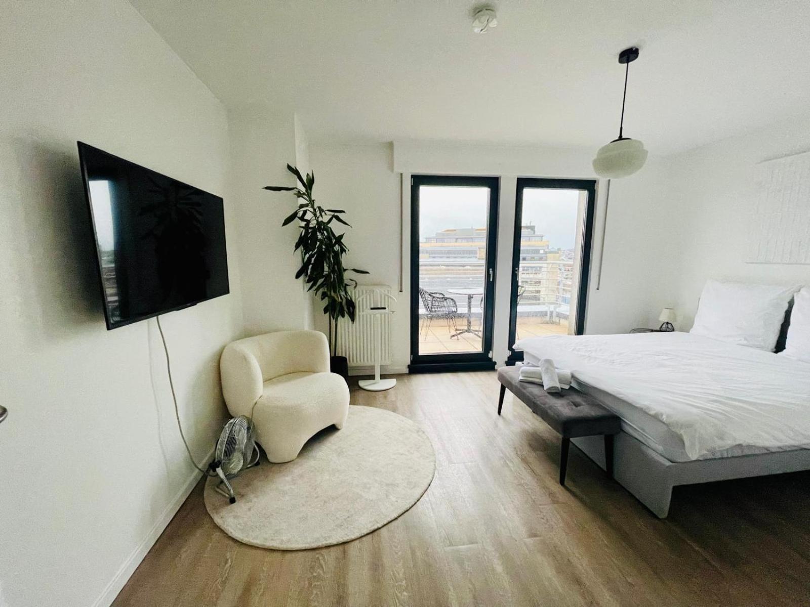 Ferienwohnung Lux Penthouse - Office, Terrace, Gym & Parking Luxemburg Exterior foto